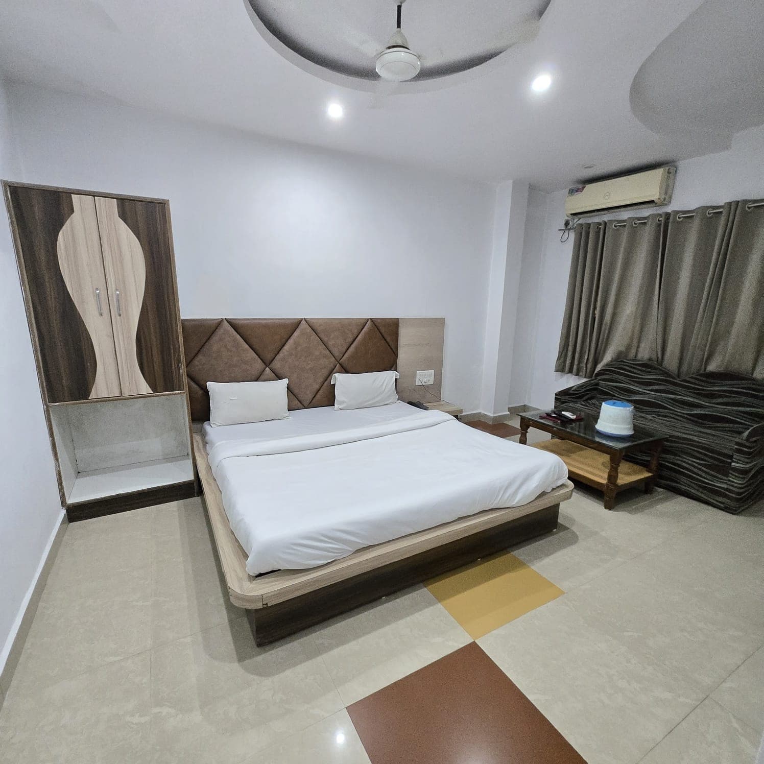 Deluxe AC Room - 3